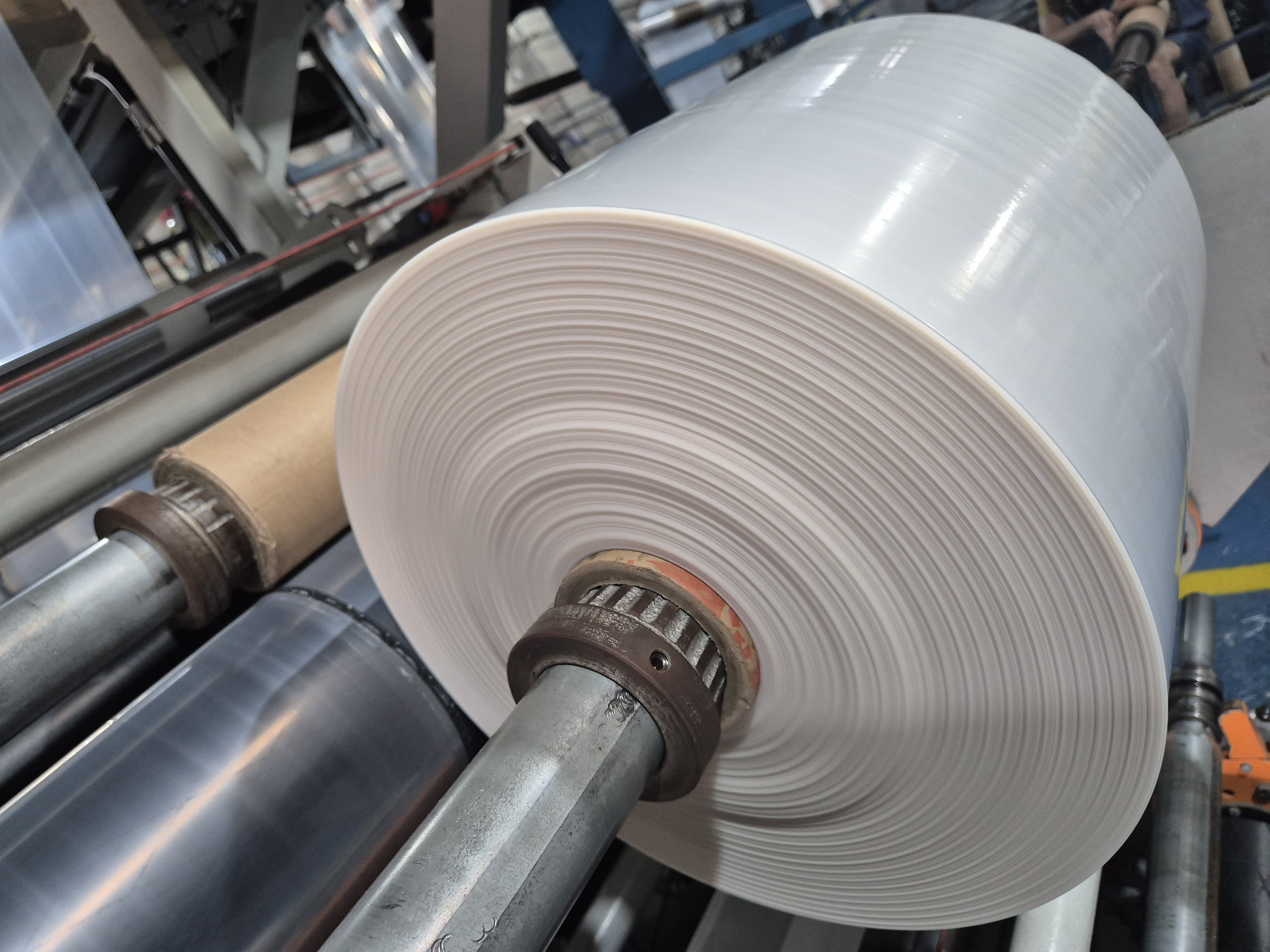 Bobinas e Filmes Plásticos